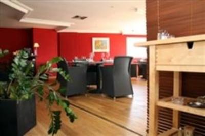 фото отеля Quality Suites Victoria Garden Clapiers Montpellier