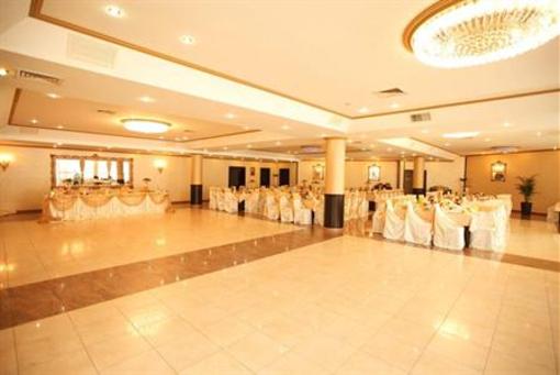фото отеля Hotel Sandoria Targu Mures