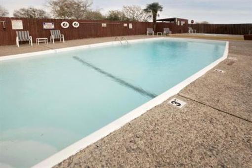 фото отеля Americas Best Value Inn Edna