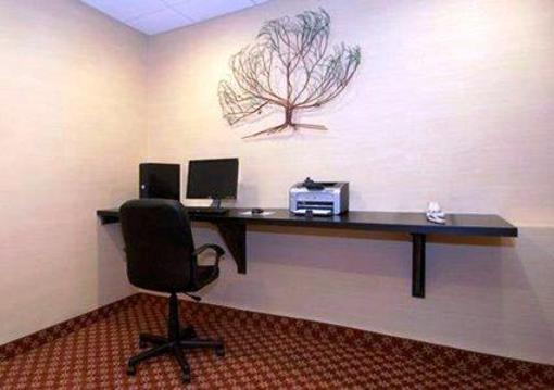 фото отеля Comfort Inn Naugatuck