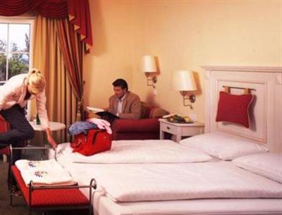 фото отеля Thermenhotel Vier Jahreszeiten