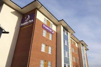 фото отеля Premier Inn Burton On Trent Central