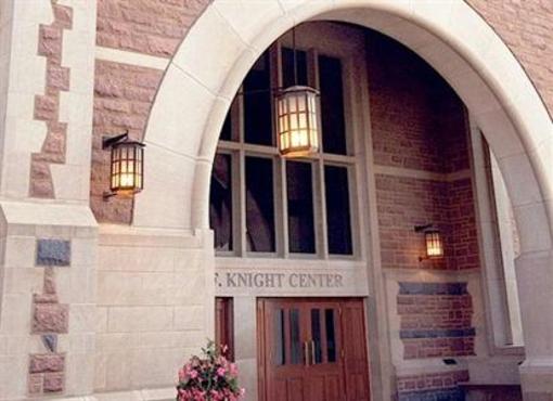 фото отеля Charles F. Knight Center Guest Rooms Clayton (Missouri)