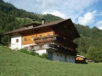Lucknerhütte Farmhouse Kals am Grossglockner