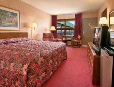фото отеля Americas Best Value Inn Devils Lake