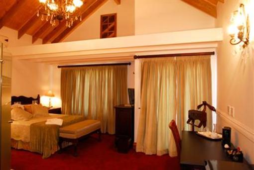 фото отеля Aristo Manor