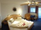 фото отеля Haus Binter Bed and Breakfast Weissensee