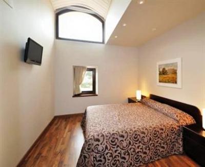 фото отеля Hostal Del Priorat Tarragona