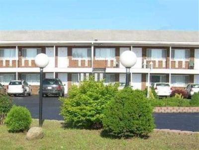 фото отеля Red Carpet Inn Grand Island