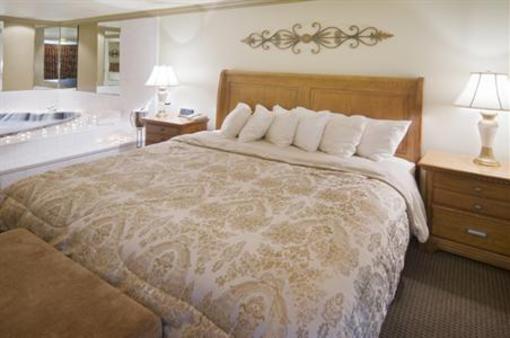 фото отеля Americas Best Value Inn Hays