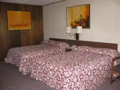 фото отеля Sullivan Trail Motel