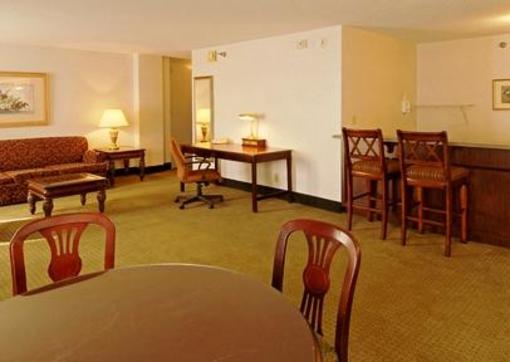 фото отеля Holiday Inn Rock Island