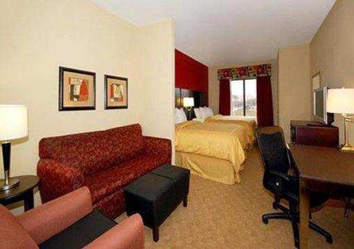 фото отеля Comfort Suites Stockbridge