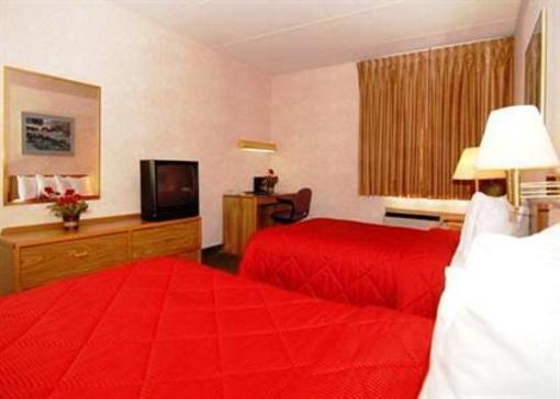 фото отеля Comfort Inn Livonia