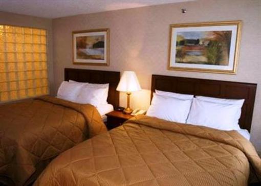 фото отеля Comfort Inn Livonia