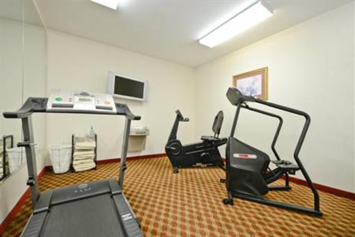 фото отеля Best Western Inn & Suites WaKeeney