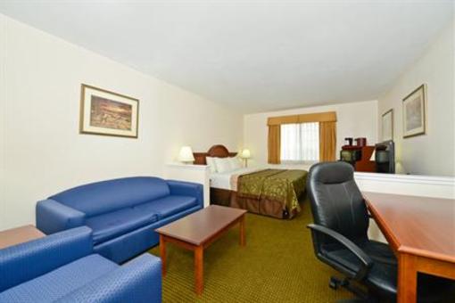 фото отеля Best Western Inn & Suites WaKeeney