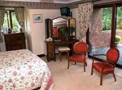 фото отеля Lower Thornton Farm B&B Exeter