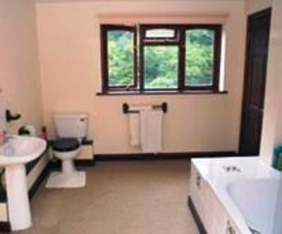 фото отеля Lower Thornton Farm B&B Exeter