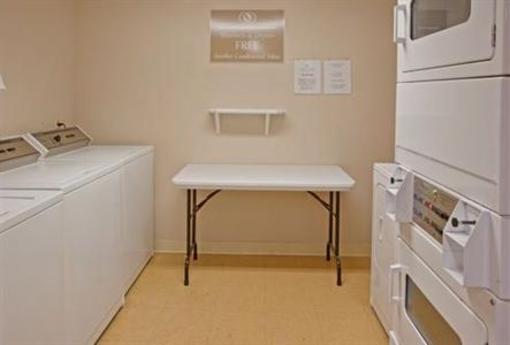 фото отеля Candlewood Suites Nederland