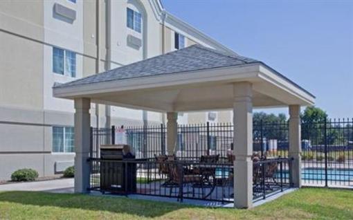 фото отеля Candlewood Suites Nederland