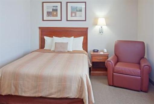 фото отеля Candlewood Suites Nederland