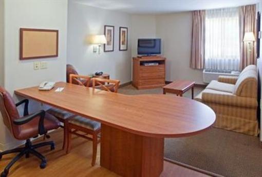 фото отеля Candlewood Suites Nederland