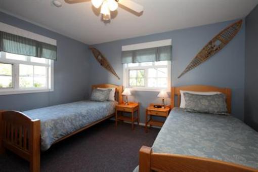 фото отеля Courthouse Inn Revelstoke