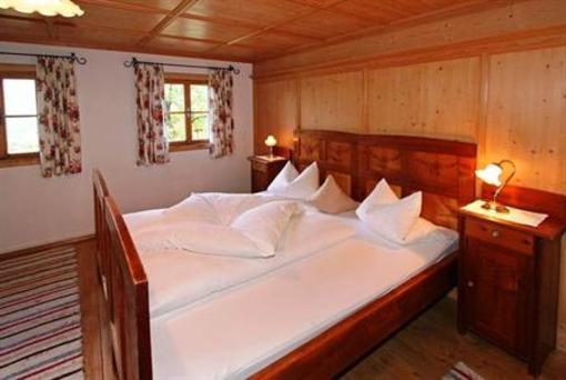 фото отеля ApartHotel Garni Asterhof Fügenberg