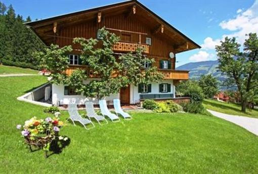 фото отеля ApartHotel Garni Asterhof Fügenberg