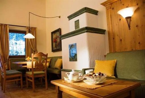 фото отеля ApartHotel Garni Asterhof Fügenberg