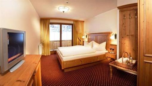 фото отеля ApartHotel Garni Asterhof Fügenberg