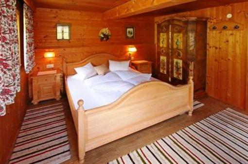 фото отеля ApartHotel Garni Asterhof Fügenberg