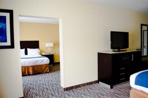 фото отеля Holiday Inn Express and Suites Denver North