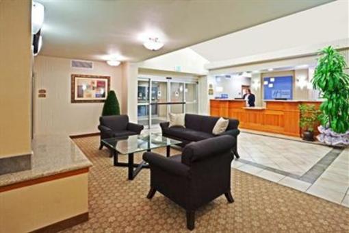 фото отеля Holiday Inn Express Hotel & Suites Lacey