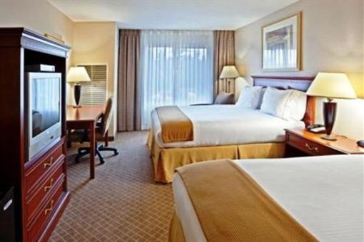 фото отеля Holiday Inn Express Hotel & Suites Lacey