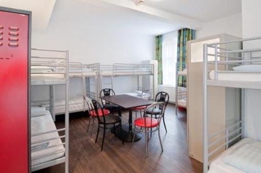 фото отеля Jaeger's Hostel Munich