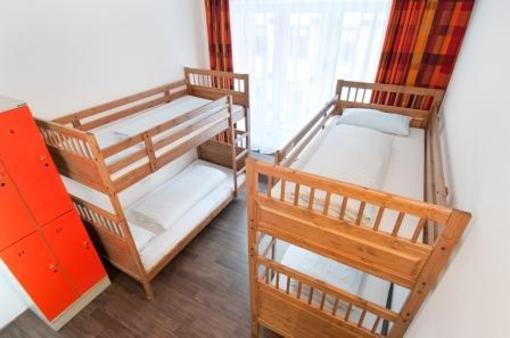 фото отеля Jaeger's Hostel Munich