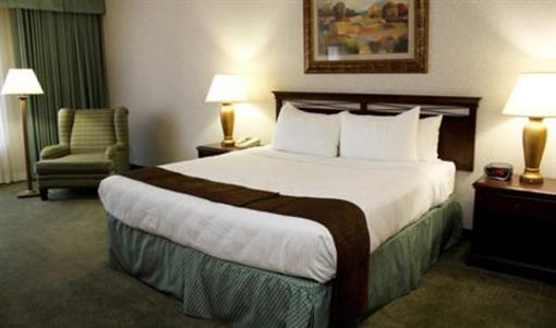 фото отеля University Square Hotel