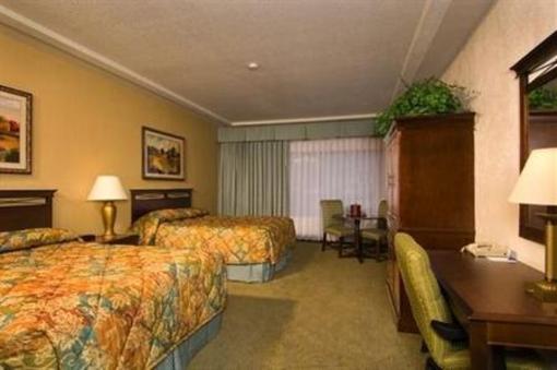фото отеля University Square Hotel