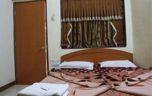 фото отеля Hotel Kumar Plaza