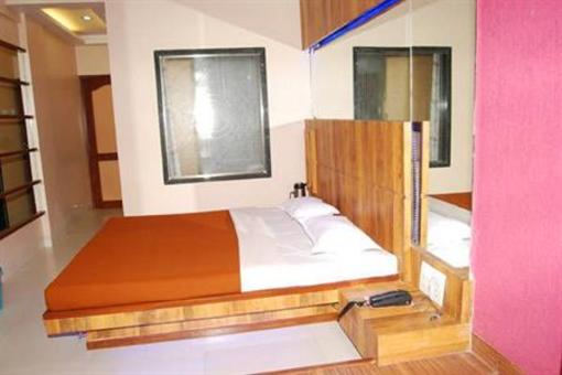 фото отеля Hotel Kumar Plaza