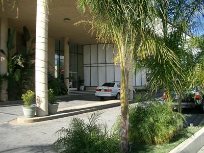 фото отеля Hometown Inn Los Angeles