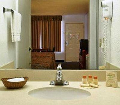 фото отеля San Diego Days Inn Hollister