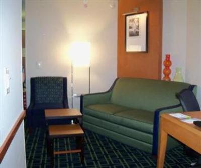 фото отеля Fairfield Inn & Suites Plainville
