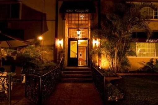 фото отеля Wilshire Crest Hotel