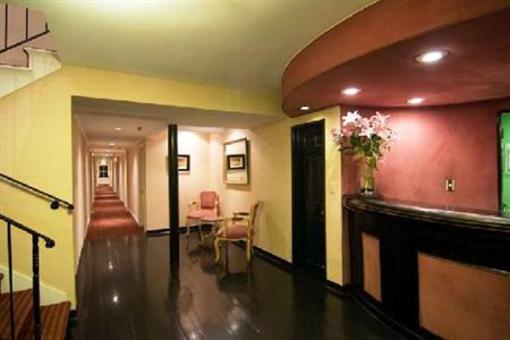 фото отеля Wilshire Crest Hotel