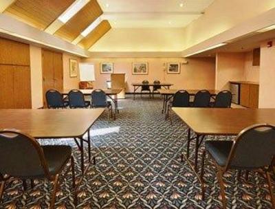 фото отеля Days Hotel University Minneapolis