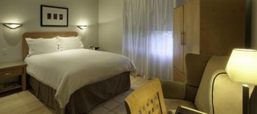 фото отеля Cadet Hotel