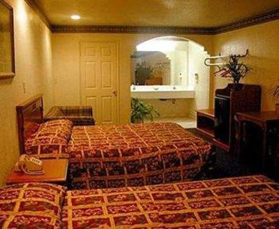 фото отеля Hollywood Inn Express South